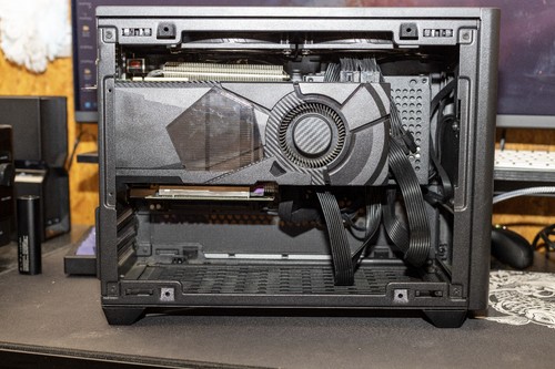 NR200P Fertig PC 2080 TI Ryzen 5600G 16GB Ram 1TB m2 SSD - Afbeelding 2 van 7