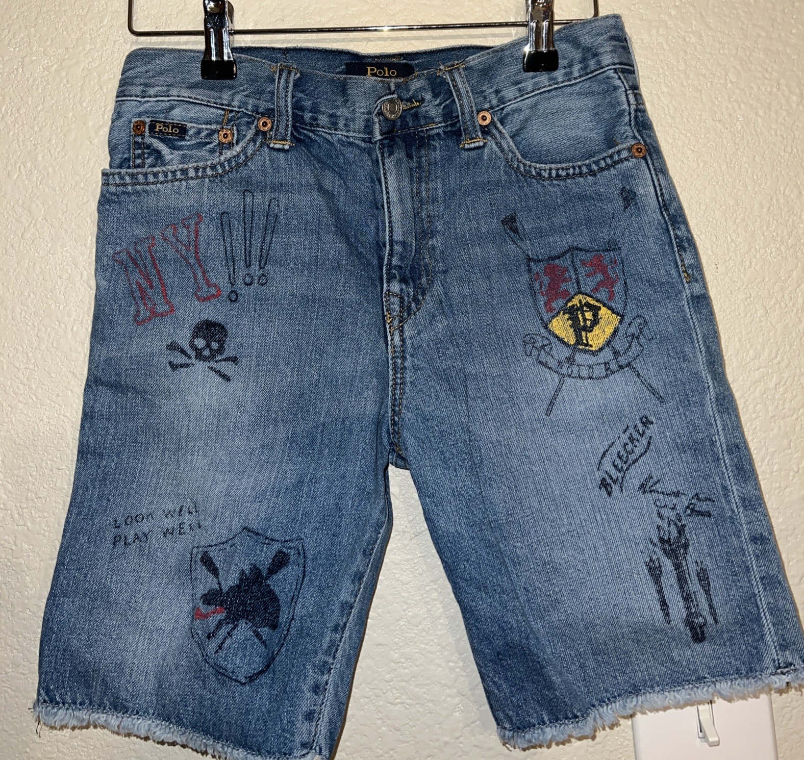 Picture 1 of 11