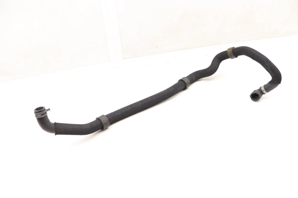 Mercedes-Benz CLS63 AMG S 2014 5,5 L - manguera de refrigerante/línea 2185010282 Foto 2 de 4