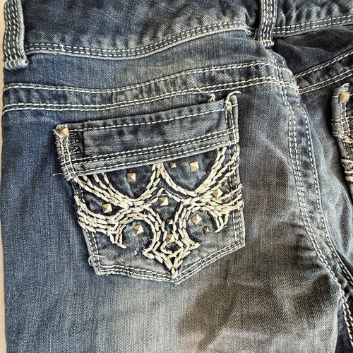 Maurices Premium Denim Jeans Size 11-12 Bootcut Embellished Embroidered 0153 - Picture 4 of 13