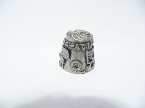 THIMBLE PEWTER NICHOLAS GISH & SIGNED "LIGHTS-CAMERA-ACTION" IN HI-RELIEF - Picture 2 of 8