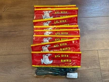 Big Bite Baits B2 10" Worm-Junebug 8 bags