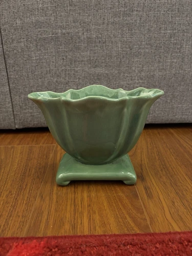 Haeger Vintage Green Pottery Fan Vase Planter #3085 With Stamp