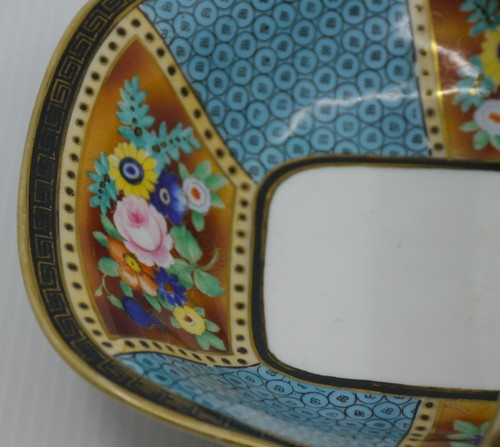 OLD NORITAKE HAND PAINTED NIPPON PORCELAIN BASKET w ART DECO DESIGN, FLOWERS - Picture 3 of 7