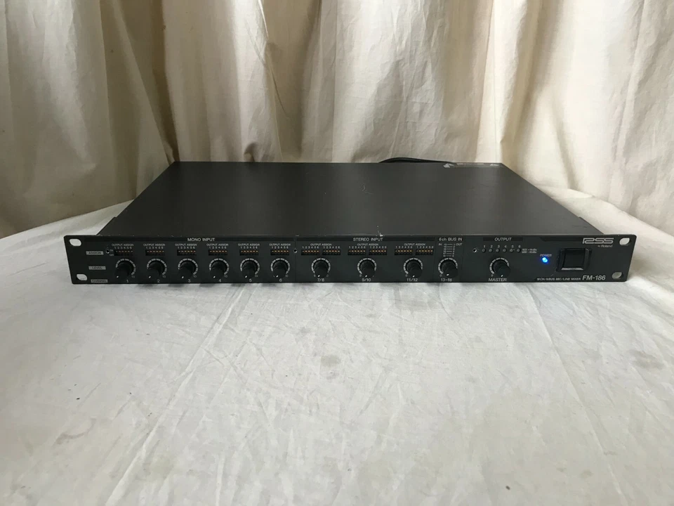 Roland FM-186 Microphone Line Mixer 18CH 6BUS MIC Line MIXER - Image 2 of 4
