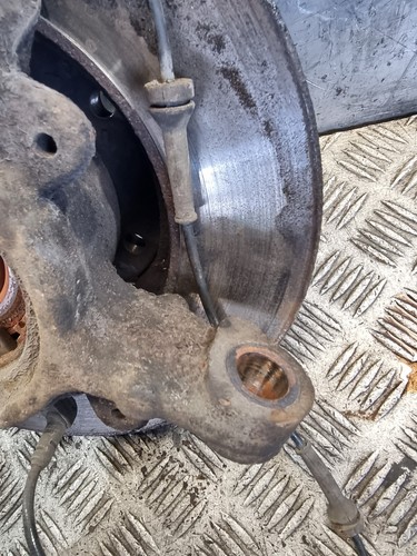 NISSAN NV400 WHEEL HUB FRONT LEFT WHEEL HUB 2.3L DSL PANEL VAN 2013 - Picture 8 of 10