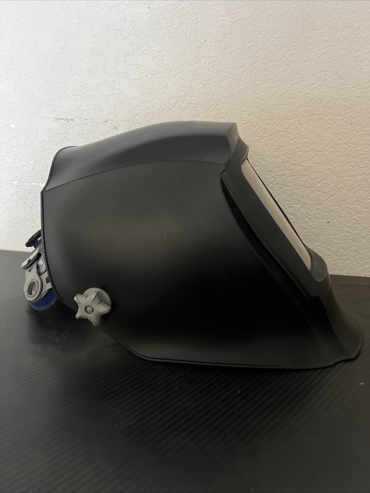 Miller 289714 Digital Infinity Welding Helmet with ClearLight 2.0 Lens