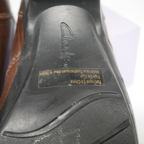 Clarks Brown Leather Booties Side Zip Clog Shoe Heels Womens Size 7 M - Picture 15 of 18
