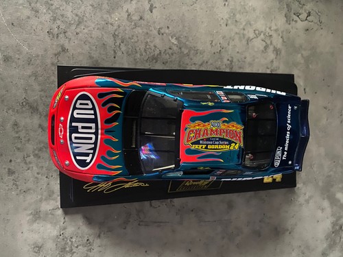 Revell Collection Jeff Gordon 2001 champion 1:24 Diecast Nascar Bad Box 1/40,024 - Picture 7 of 10