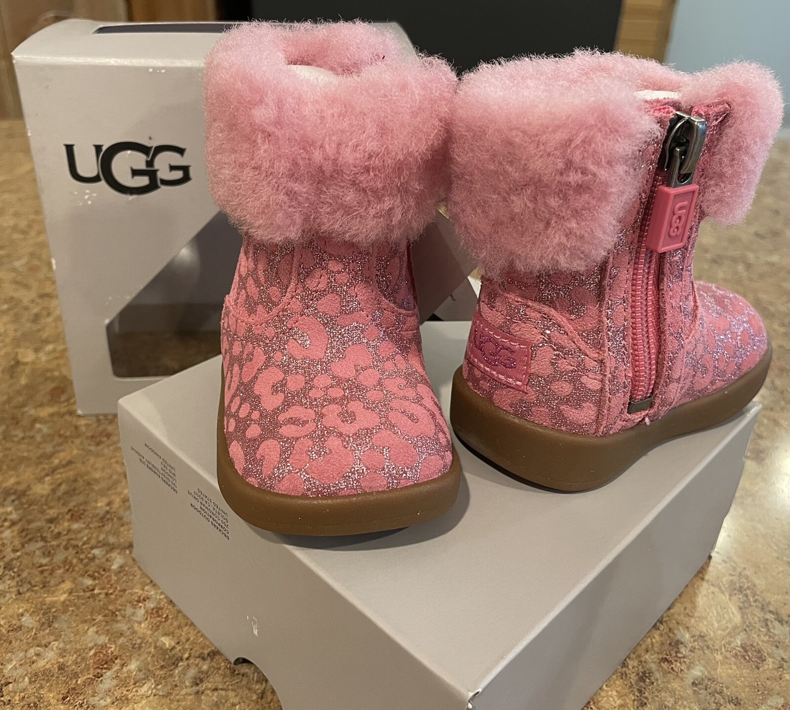 INFANT BABY GIRL 0-6 MONTHS WILD BERRY UGG JORIE II GLITTER BOOTS | eBay