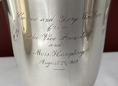 Geschenk von Vizepräsident Mr.&Mrs. Humphrey Sterling Silber Kelch, 1968, 194 gr - Bild 3 von 10