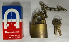 UNUSED Vtg AMERICAN1 00 3450 Padlock W/ Chain Stamped U.S.  (A6)