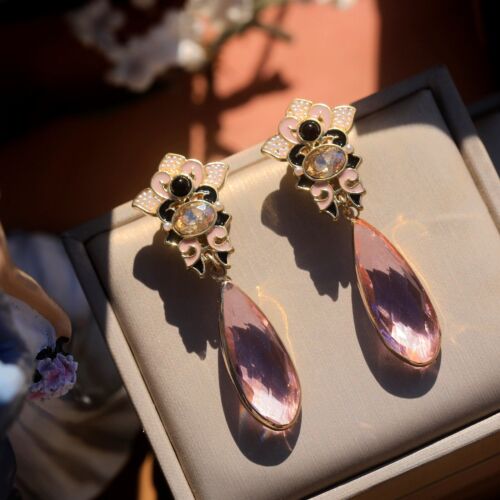 Boucles d'oreilles Clous Chandelier Email Noir Goutte en Verre Rose Doré QD4 - Photo 3/7