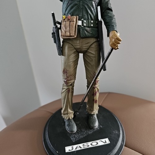 Jason Voorhees Figure Without Mask On Base With Weapons - As Is Condition - Picture 4 of 9