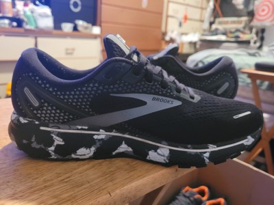 Brooks ghost 1 shop mens size 11.5