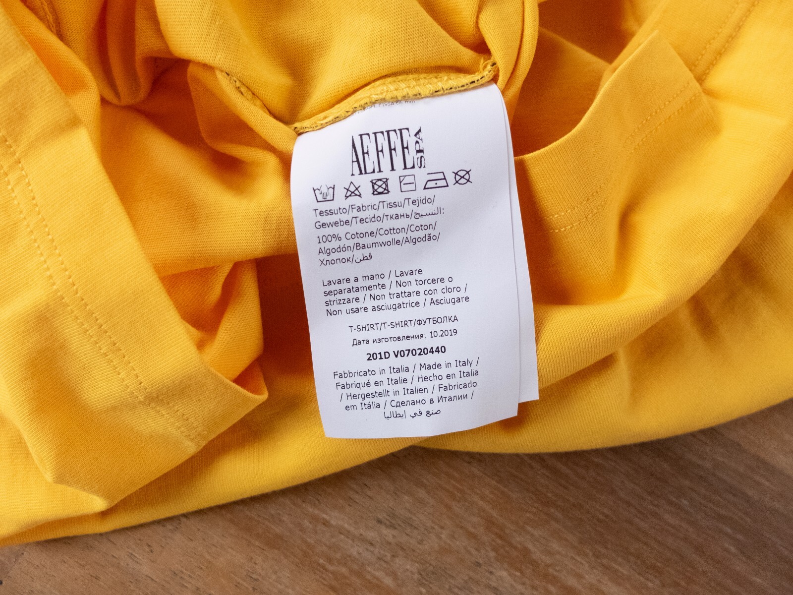 MOSCHINO Couture yellow chest Teddy bear t-shirt Large / 10 US / 44 IT authentic