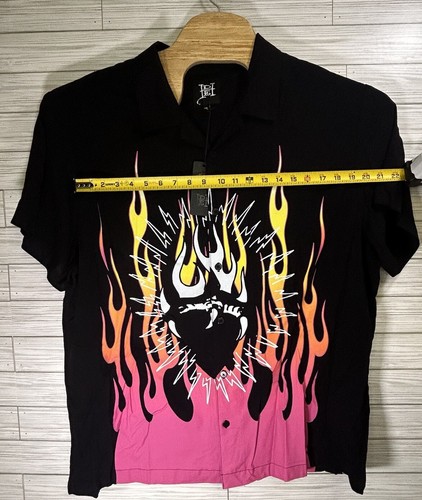 NWT Ed Hardy Tattoo Short-Sleeve Heart On Fire Button Up Shirt Black Pink Sz 2XL - Picture 9 of 9