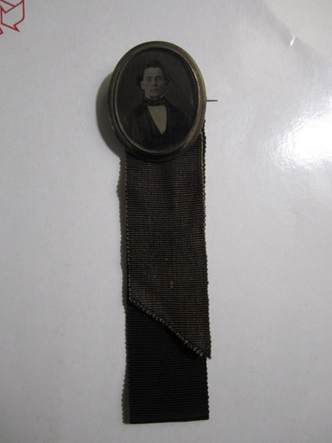 Fotografía de súper luto montada en un broche, c. años 1850/1860, ¡Kentucky! - Imagen 2 de 5