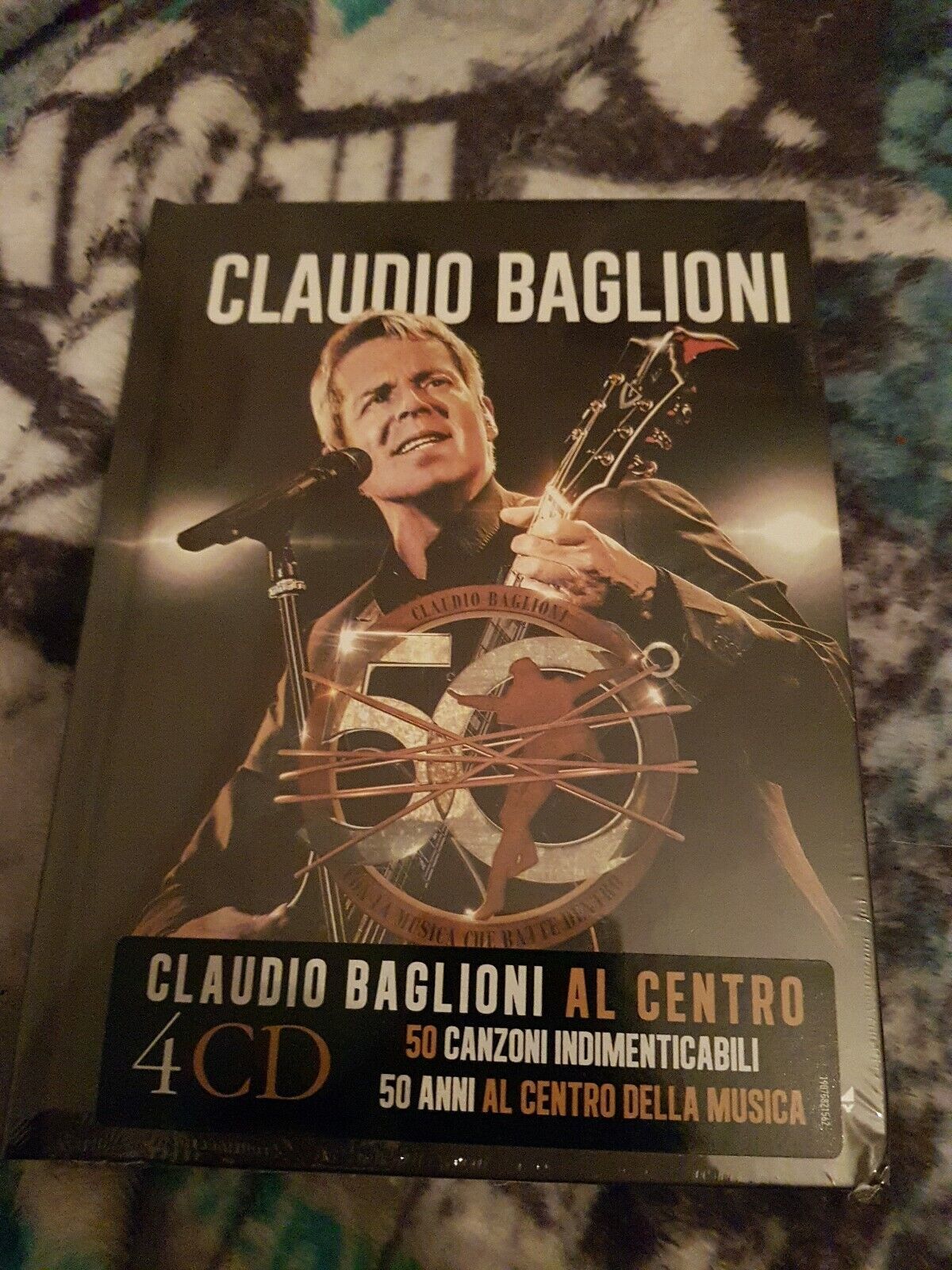 Foto 1 di 2