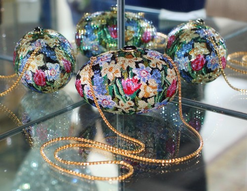 Judith Leiber Faberge Garden Blossom Museum Egg Minaudiere Clutch Shoulder Bag - Picture 3 of 24