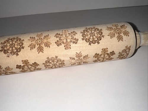Wooden Rolling Pin Engraved Embossing Christmas Holiday Pattern for Baking - Picture 6 of 7