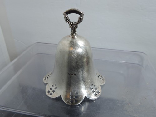 Towle Silversmiths Bell ornament 2002 made in USA - Picture 3 of 11