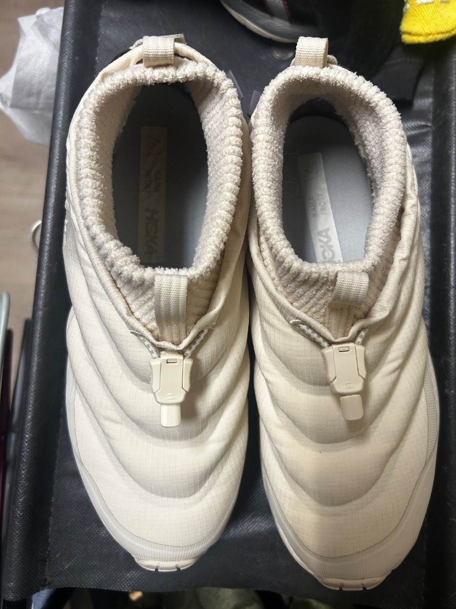 Super comfy HOKA Kaha 2 Frost Moc GTX shoes in Oat Milk. These are