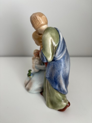 Goebel Hummel The Holy Family Nativity Figurine HX 252 ~ Mary Joseph Baby Jesus - Bild 2 von 6