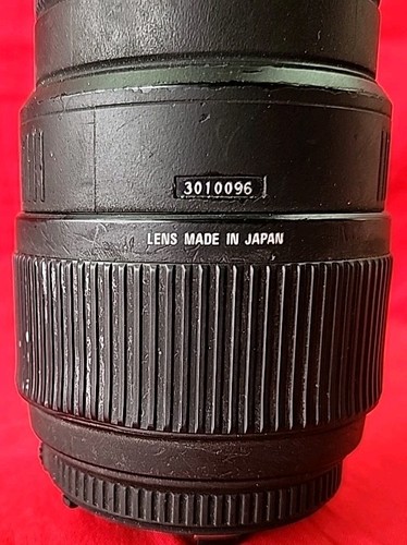Sigma * 70-300mm LENSE * 1:4-5.6 * Made in Japan Very Good Working Condition - Picture 8 of 14