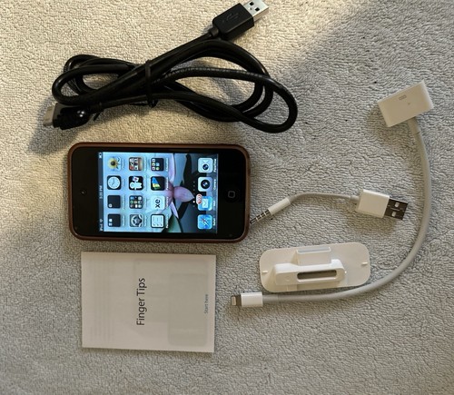 Genuine Apple iPod Touch 4th Generation 8GB Model A1367 in classic silver. - Picture 8 of 12