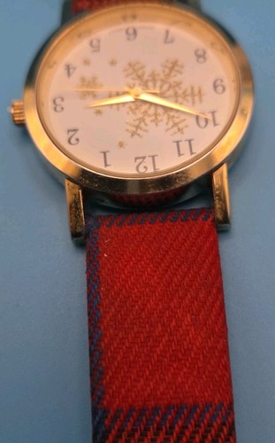 Christmas Winter Snowflake 34mm Japan Quartz Watch Scotch Print Band New Battery - Picture 9 of 20