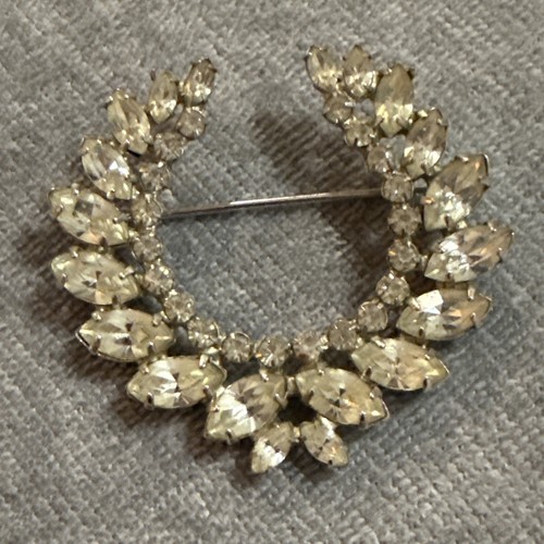 VTG B David Laurel Wreath Clear Rhinestone Brooch Floral Art Deco Silver Tone