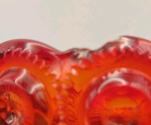 L.E Smith Glass Moon & Stars Amberina Candle Stick Holder Cadmium Glow *CHIP* - Imagen 5 de 8