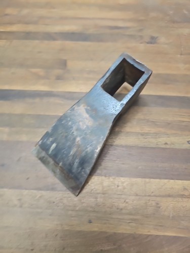 K718- Small 3-1/2 " antique adze head - Bild 4 von 8