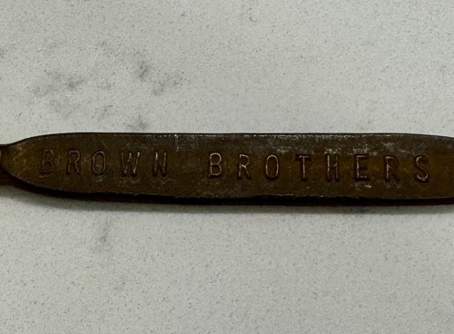 Vintage rustikal braun Brüder Hardware Werbung Metall Flaschen Dosenöffner - Bild 2 von 5