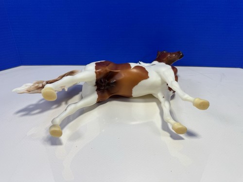 Breyer Chubasco and Caravelle 2006 Limited Edition Chestnut Pinto Saddlebreds - Bild 9 von 18