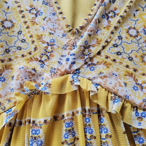 Rose & Olive frei fließende gelbe Print gefütterte Boho Bluse, 3/4 Arm, V-Ausschnitt Gr. M - Bild 5 von 13