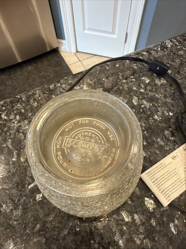 Calentador Scentsy Glisten plateado nuevo en caja - Imagen 3 de 4