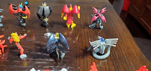 Digimon Lot Of 28 Rare Figures! - Picture 9 of 9