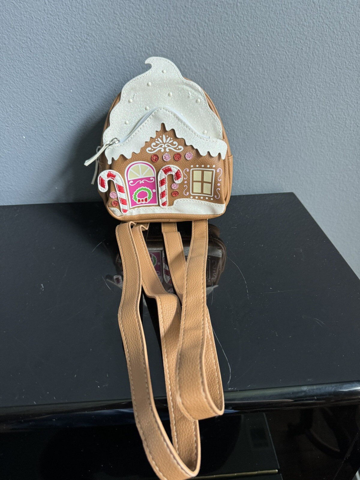 Picture 2 of 8