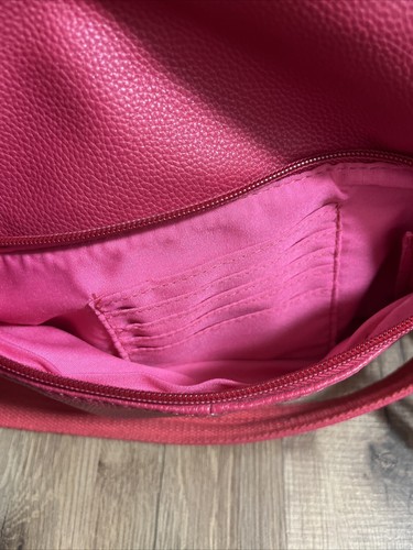 Bulldog Cases Conceal & Carry Red Crossbody Purse BDP-036 with Holster - Picture 12 of 24