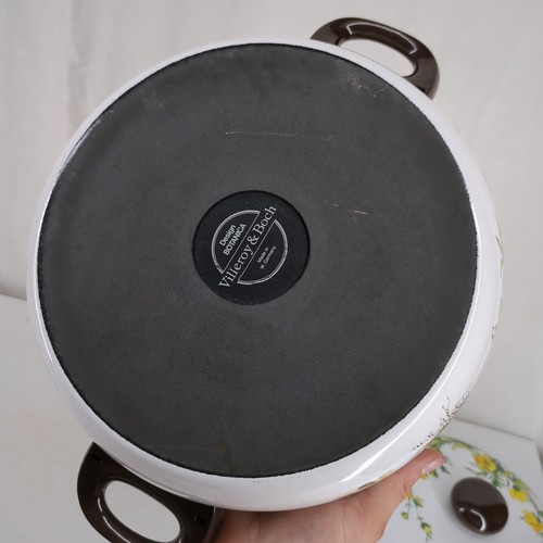 Villeroy & Boch Botanica Enameled Metal Cooking Pot w/ Lid Yellow Floral 5 Qt EC - Picture 17 of 20