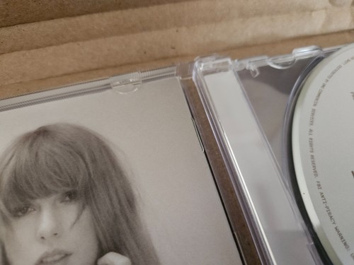 Taylor Swift Signed Tortured Poets Department TTPD CD RARE Signature Auto - Picture 4 of 72