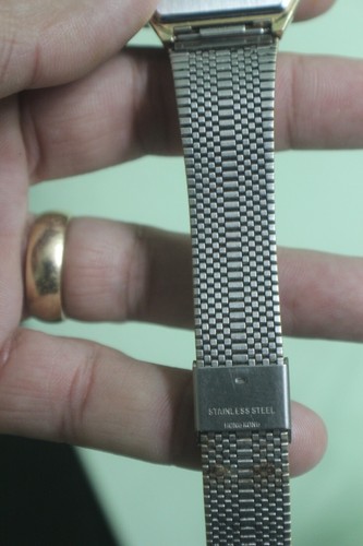 Hard to Find PULSAR 2001 Quartz Men's Watch V102 5049 - Picture 8 of 12