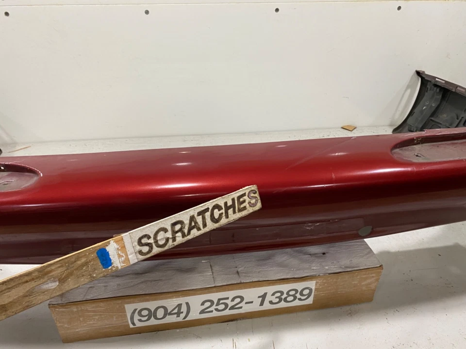 Cubierta de parachoques trasero OEM Jaguar XJ8/X308 1998-2003 Foto 4 de 4