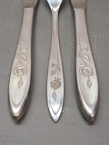 Oneida Community MY ROSE Stainless Dinner Forks 7¼" And 2 Table Knives Floral - Picture 24 of 24