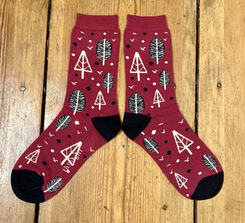 Thought Socken Tannenbäume Weihnachten Beerenrot Bambus Neu  - Bild 1 von 18