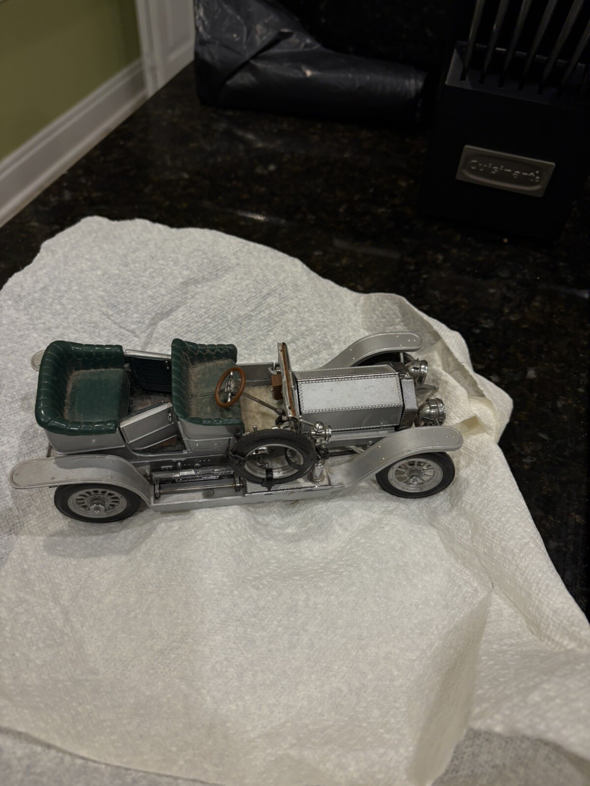Picture 1 of 5