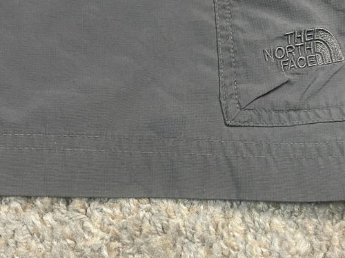 The North Face Cargo Shorts Mens L Gray Vintage Hiking Outdoor Y2K Gore Core - Picture 8 of 19