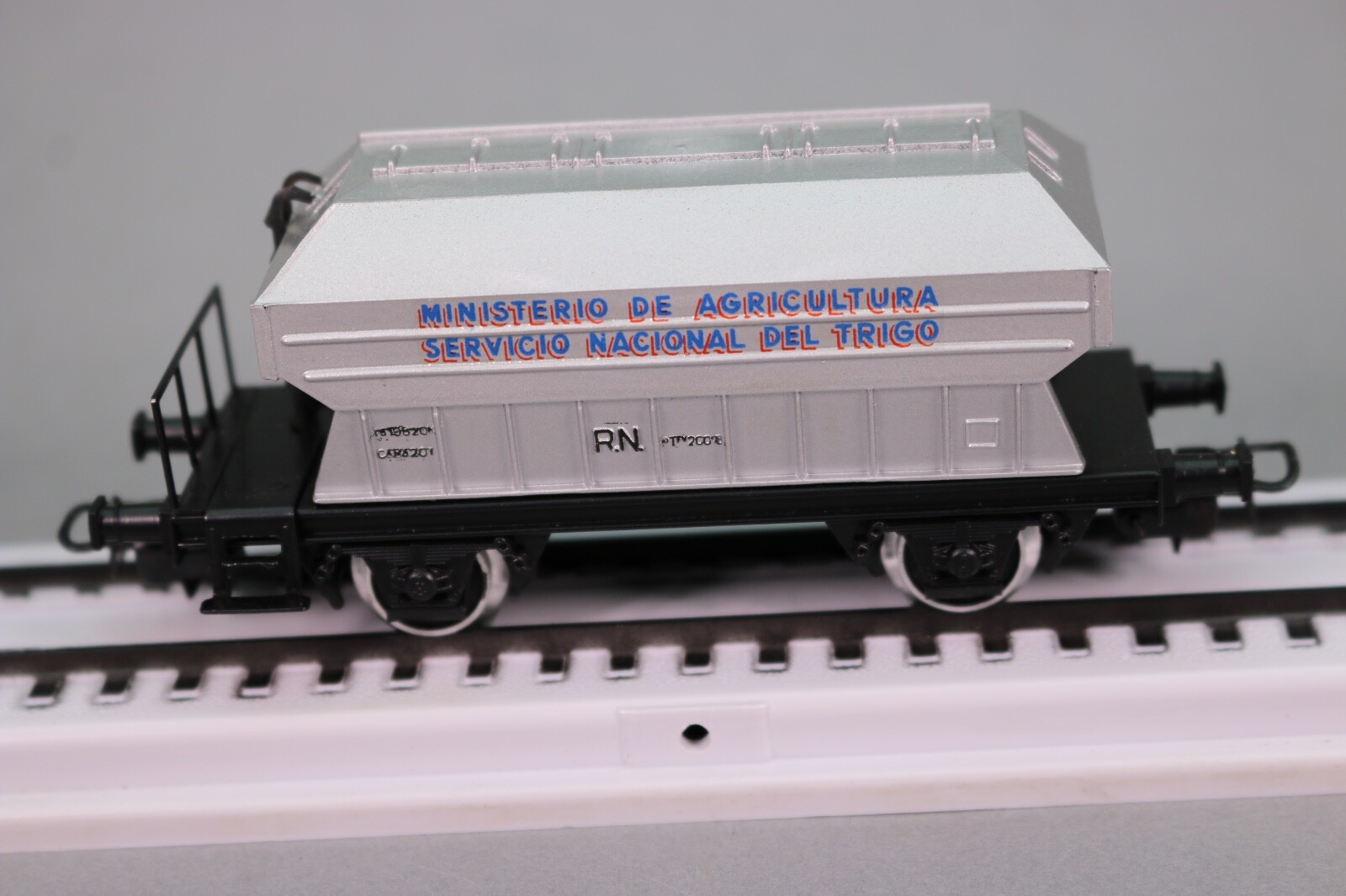 Picture 6 of 7
